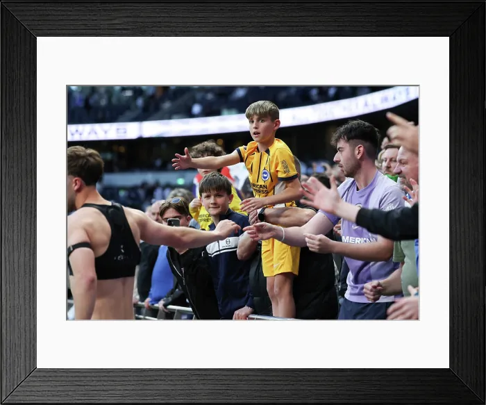 Framed Print : Tottenham Hotspur v Brighton and Hove Albion Premier League 18APR26 Framed Print : Tottenham Hotspur v Brighton and Hove Albion Premier League 18APR26