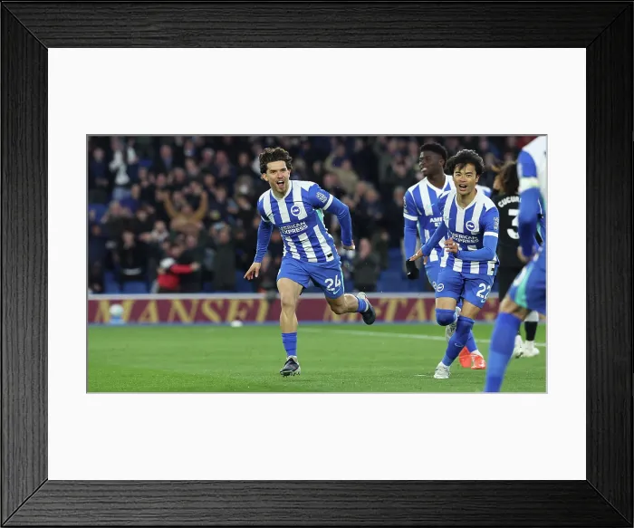 Framed Print : Brighton and Hove Albion v Chelsea Premier League 21APR26 Framed Print : Brighton and Hove Albion v Chelsea Premier League 21APR26