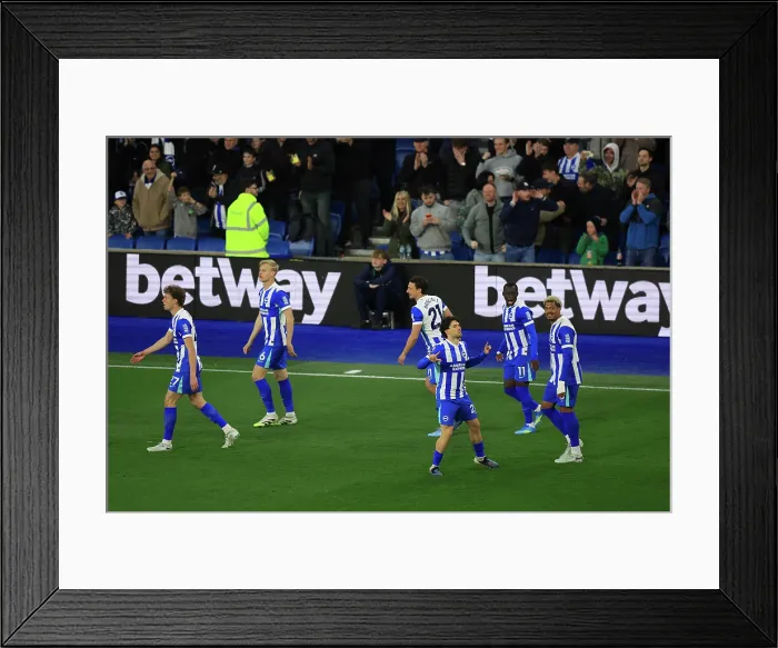 Framed Print : Brighton and Hove Albion v Chelsea Premier League 21APR26 Framed Print : Brighton and Hove Albion v Chelsea Premier League 21APR26