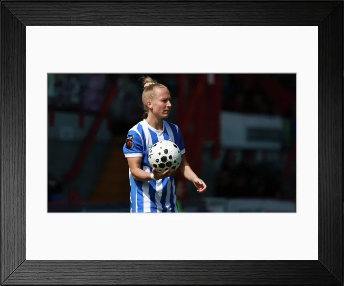 Framed Print : Brighton and Hove Albion Women v Manchester City Women Premier League 25APR26