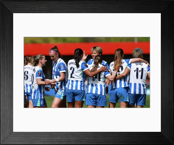 Framed Print : Brighton and Hove Albion Women v Manchester City Women Premier League 25APR26