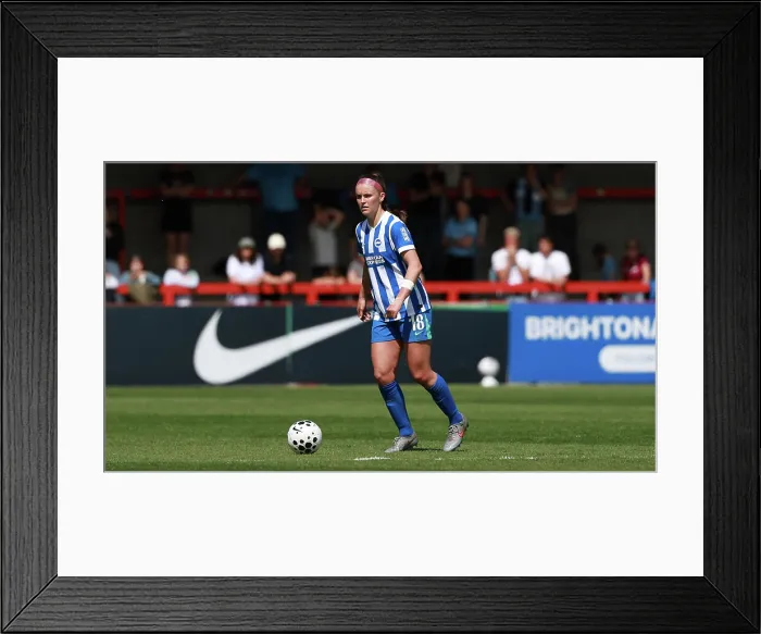 Framed Print : Brighton and Hove Albion Women v Manchester City Women Premier League 25APR26