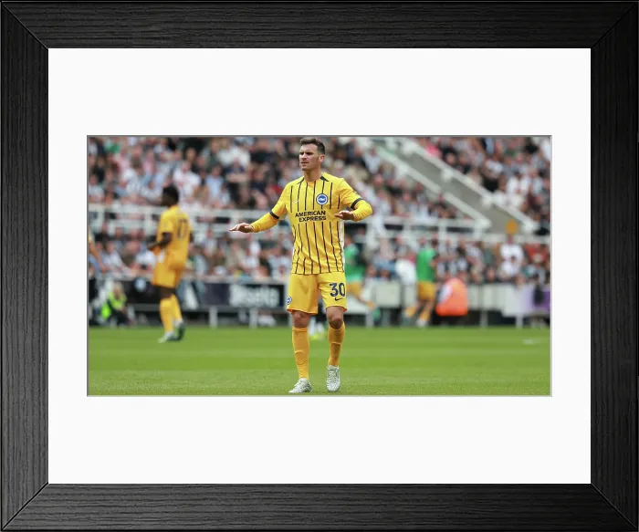 Framed Print : Newcastle United v Brighton and Hove Albion Premier League 02MAY26 Framed Print : Newcastle United v Brighton and Hove Albion Premier League 02MAY26