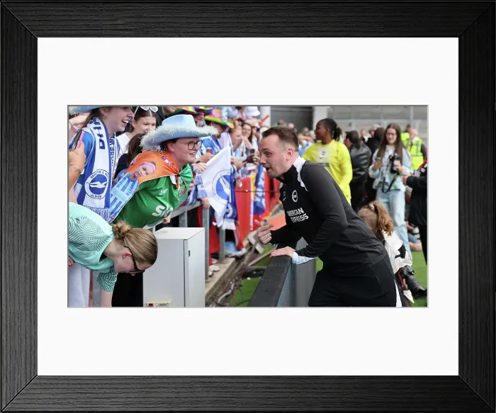 Framed Print : Liverpool Women v Brighton and Hove Albion Women Women's FA Cup Semi-Final 06MAY26 Framed Print : Liverpool Women v Brighton and Hove Albion Women Women's FA Cup Semi-Final 06MAY26