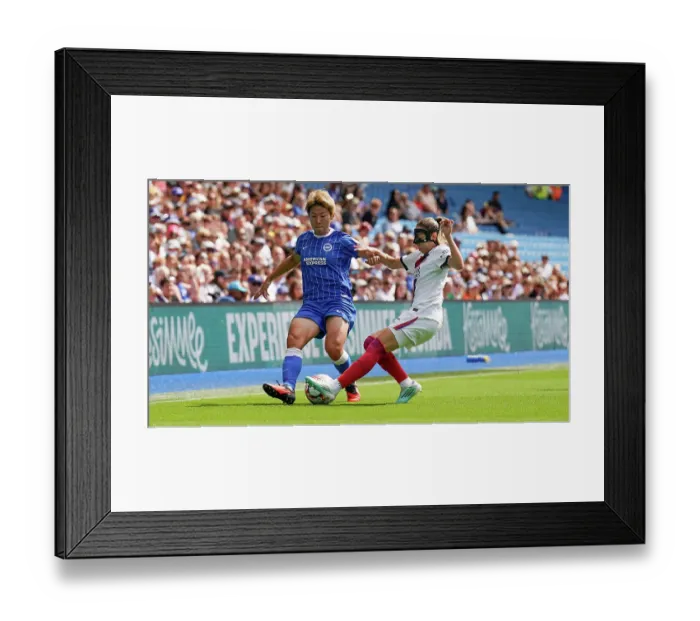 Framed Print : Brighton and Hove Albion Women v PSG Women Pre Season friendly 09AUG26 Framed Print : Brighton and Hove Albion Women v PSG Women Pre Season friendly 09AUG26