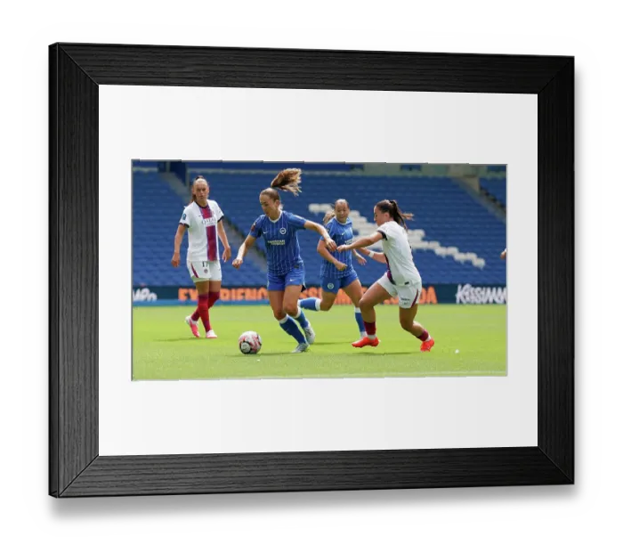 Framed Print : Brighton and Hove Albion Women v PSG Women Pre Season friendly 09AUG26 Framed Print : Brighton and Hove Albion Women v PSG Women Pre Season friendly 09AUG26