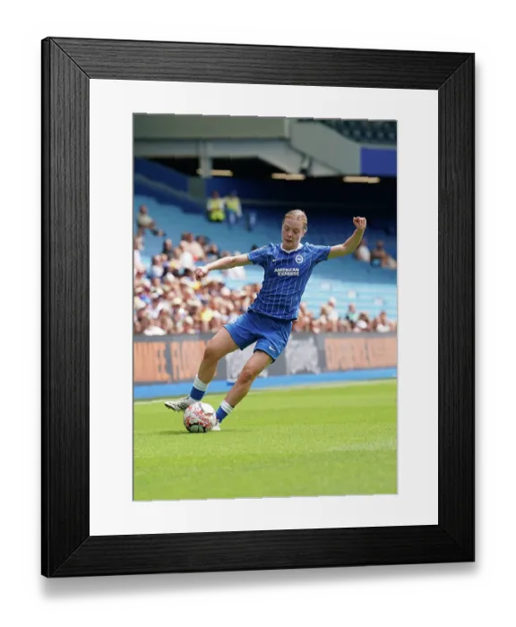 Framed Print : Brighton and Hove Albion Women v PSG Women Pre Season friendly 09AUG26 Framed Print : Brighton and Hove Albion Women v PSG Women Pre Season friendly 09AUG26