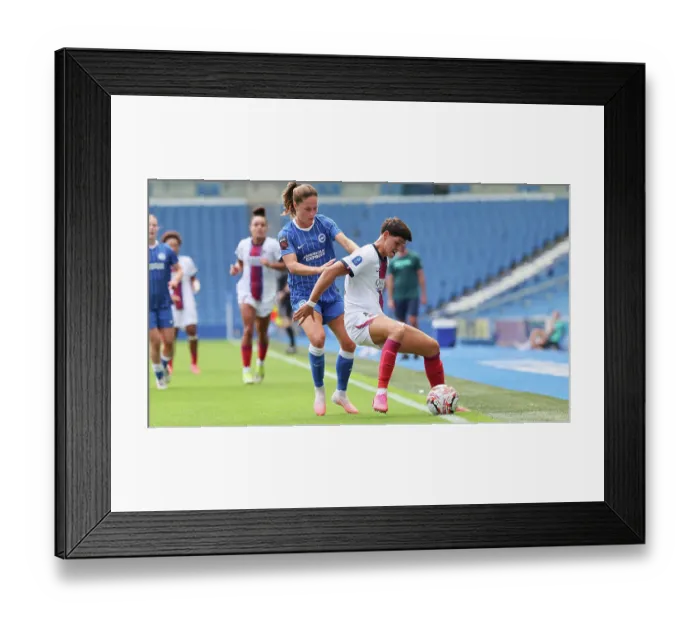Framed Print : Brighton and Hove Albion Women v PSG Women Pre Season friendly 09AUG26 Framed Print : Brighton and Hove Albion Women v PSG Women Pre Season friendly 09AUG26