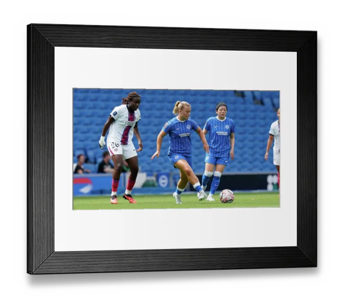 Framed Print : Brighton and Hove Albion Women v PSG Women Pre Season friendly 09AUG26 Framed Print : Brighton and Hove Albion Women v PSG Women Pre Season friendly 09AUG26