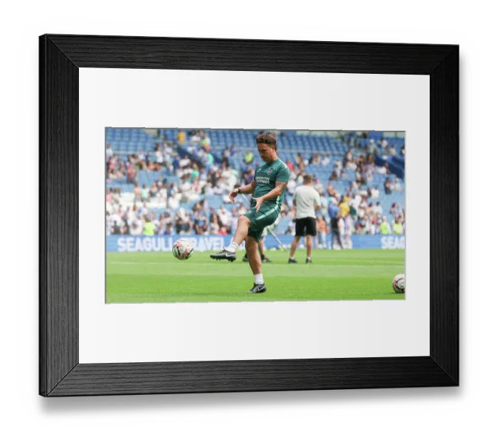 Framed Print : Brighton and Hove Albion Women v PSG Women Pre Season friendly 09AUG26 Framed Print : Brighton and Hove Albion Women v PSG Women Pre Season friendly 09AUG26