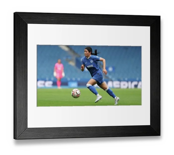 Framed Print : Brighton and Hove Albion Women v PSG Women Pre Season friendly 09AUG26 Framed Print : Brighton and Hove Albion Women v PSG Women Pre Season friendly 09AUG26