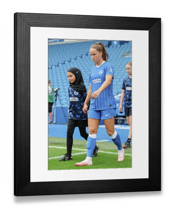 Framed Print : Brighton and Hove Albion Women v PSG Women Pre Season friendly 09AUG26 Framed Print : Brighton and Hove Albion Women v PSG Women Pre Season friendly 09AUG26