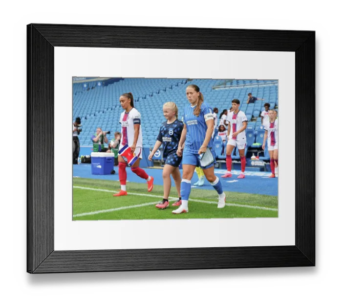 Framed Print : Brighton and Hove Albion Women v PSG Women Pre Season friendly 09AUG26 Framed Print : Brighton and Hove Albion Women v PSG Women Pre Season friendly 09AUG26