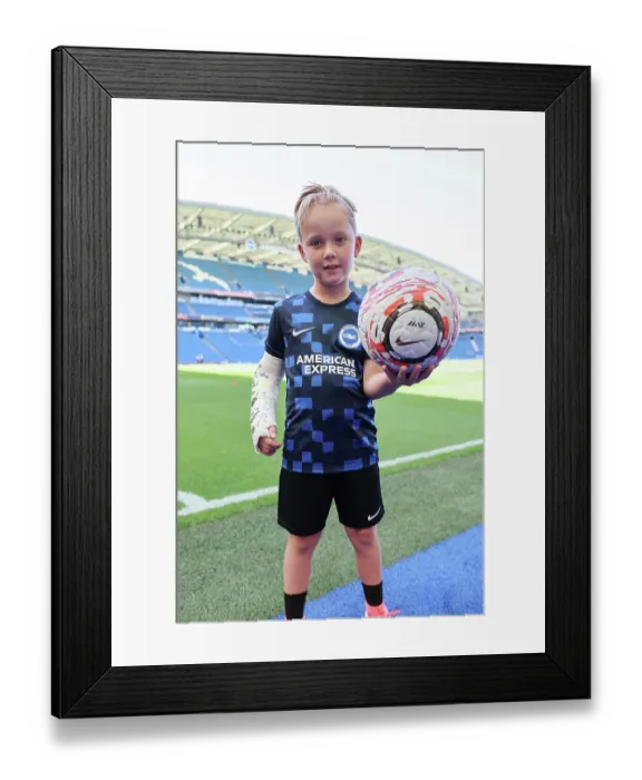 Framed Print : Brighton and Hove Albion Women v PSG Women Pre Season friendly 09AUG26