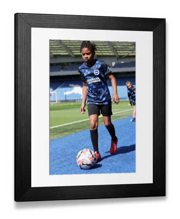 Framed Print : Brighton and Hove Albion Women v PSG Women Pre Season friendly 09AUG26 Framed Print : Brighton and Hove Albion Women v PSG Women Pre Season friendly 09AUG26