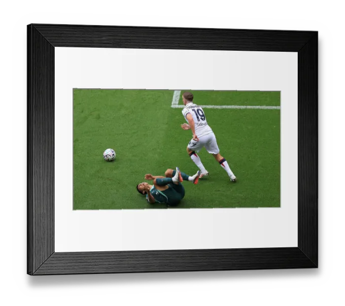 Framed Print : Brighton and Hove Albion v Bologna Premier League 15AUG26 Framed Print : Brighton and Hove Albion v Bologna Premier League 15AUG26