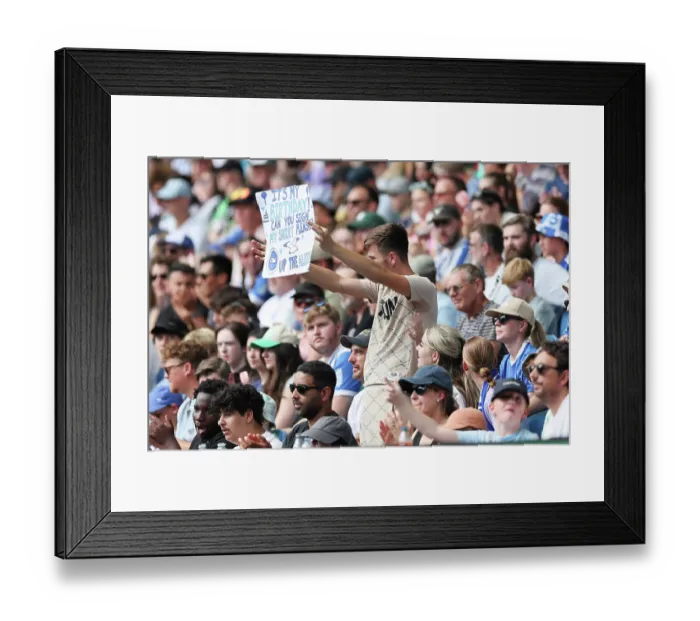Framed Print : Brighton and Hove Albion v Bologna Premier League 15AUG26 Framed Print : Brighton and Hove Albion v Bologna Premier League 15AUG26