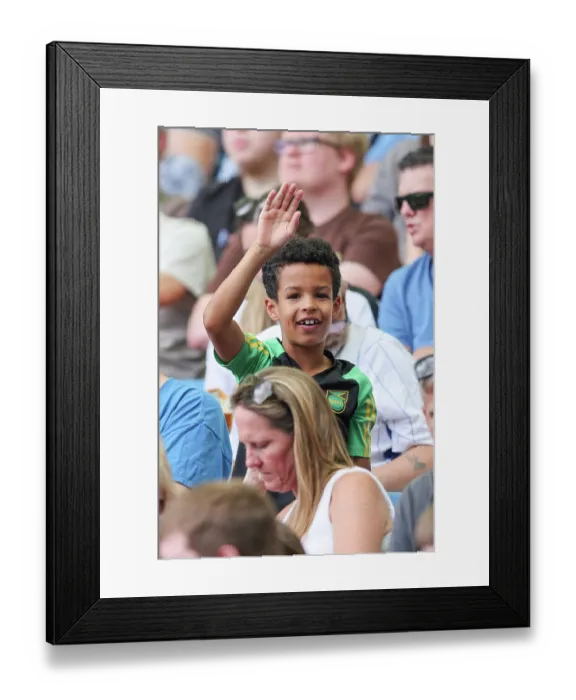 Framed Print : Brighton and Hove Albion v Bologna Premier League 15AUG26 Framed Print : Brighton and Hove Albion v Bologna Premier League 15AUG26