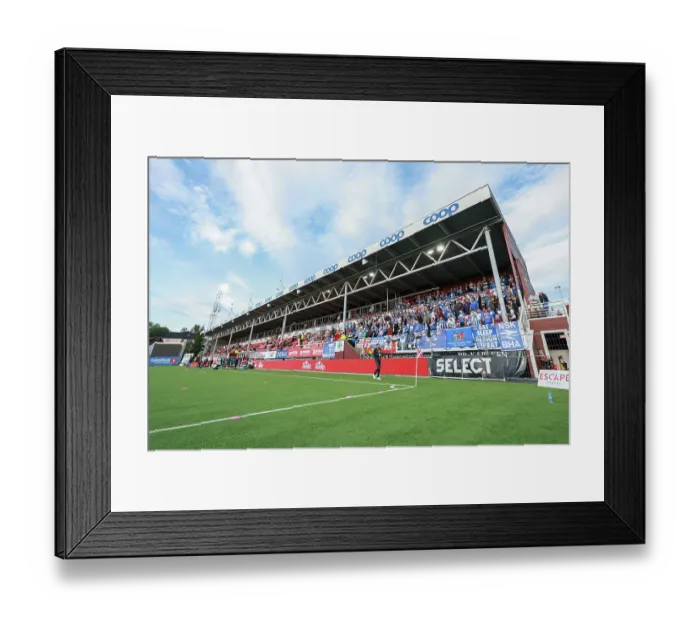 Framed Print : Brighton and Hove Albion v Roma Europa Conference League Play-off 20AUG26 Framed Print : Brighton and Hove Albion v Roma Europa Conference League Play-off 20AUG26