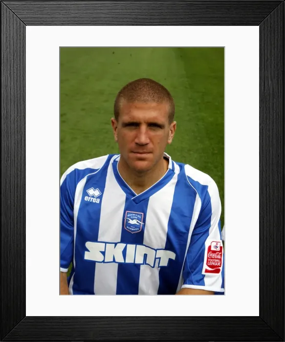 Framed Print : Adam El-Abd of Brighton & Hove Albion FC - 2007-08 Season Framed Print : Adam El-Abd of Brighton & Hove Albion FC - 2007-08 Season