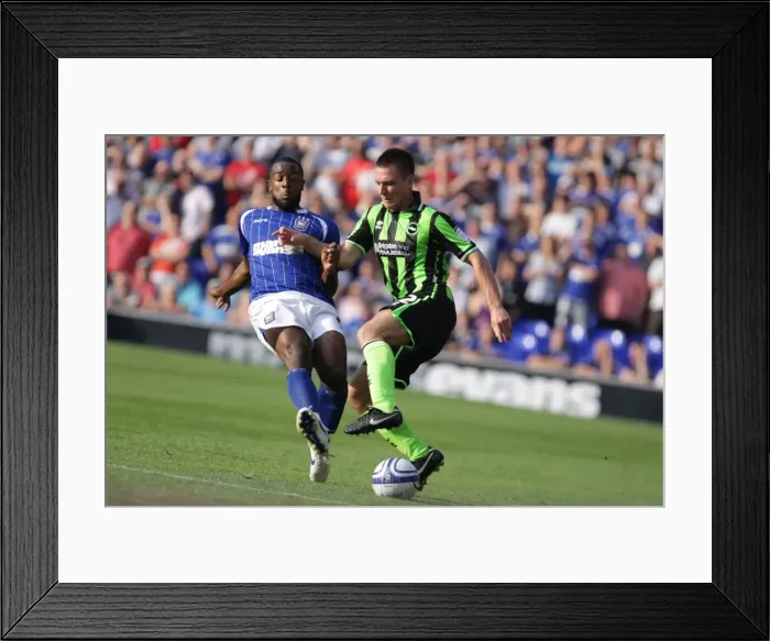 Framed Print : Brighton & Hove Albion vs Ipswich Town: 2011-12 Away Game Framed Print : Brighton & Hove Albion vs Ipswich Town: 2011-12 Away Game