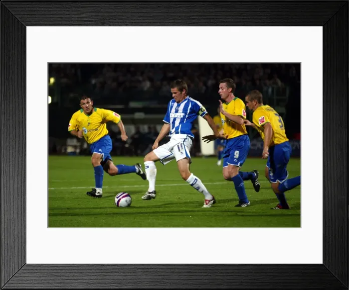 Framed Print : Brighton & Hove Albion vs Millwall: Dean Hammond in Action (September 7, 2007) Framed Print : Brighton & Hove Albion vs Millwall: Dean Hammond in Action (September 7, 2007)