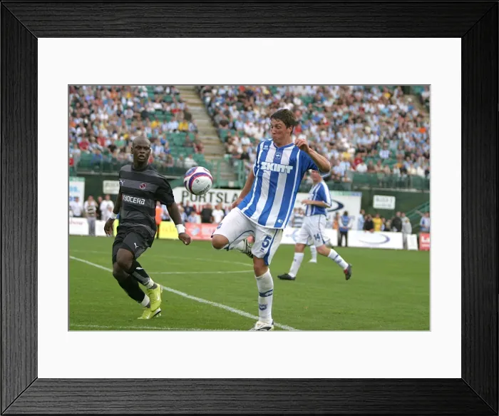 Framed Print : Tommy Elphick at Withdean Stadium: A Young Seagull Taking on Reading (2007 / 08) Framed Print : Tommy Elphick at Withdean Stadium: A Young Seagull Taking on Reading (2007 / 08)