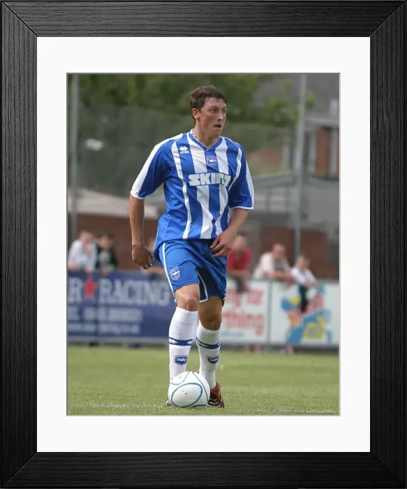 Framed Print : Tommy Elphick at Worthing: A Young Seagull Soaring High in 2007 / 08 Framed Print : Tommy Elphick at Worthing: A Young Seagull Soaring High in 2007 / 08