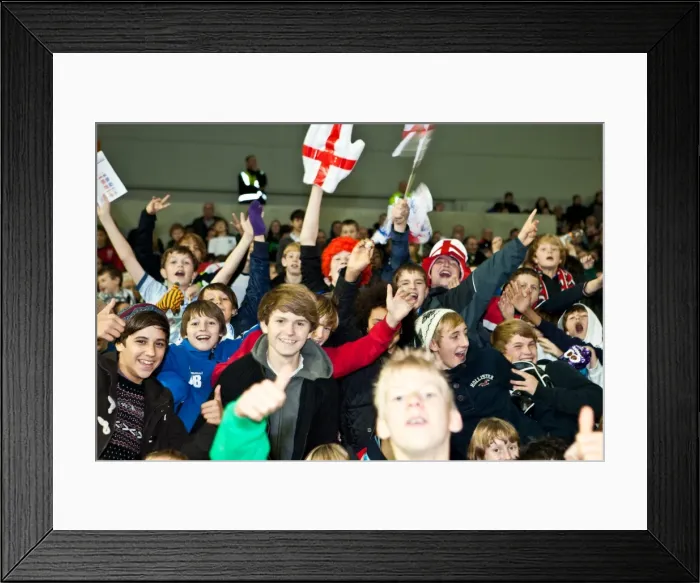 Framed Print : Brighton & Hove Albion FC: Electric Atmosphere at The Amex (2011-12) - Crowd Shots Framed Print : Brighton & Hove Albion FC: Electric Atmosphere at The Amex (2011-12) - Crowd Shots