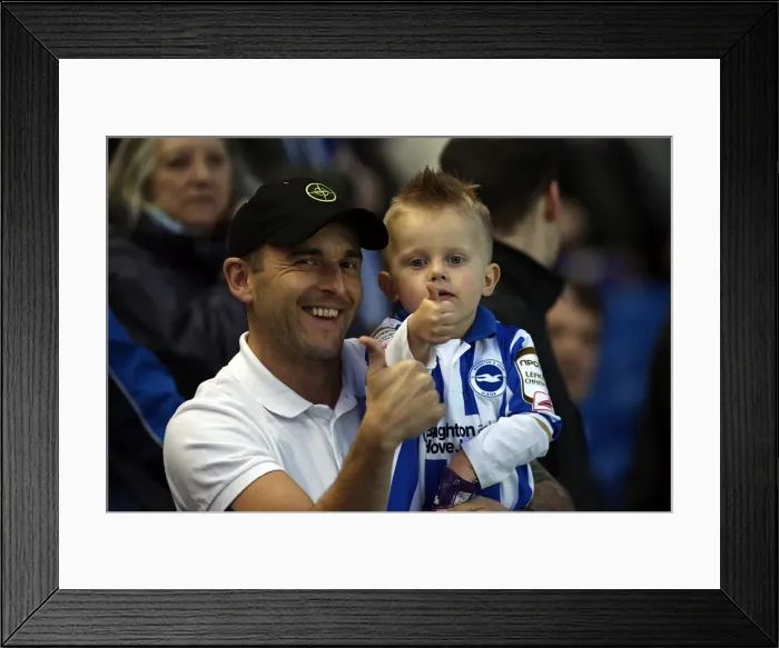 Framed Print : Brighton & Hove Albion FC: Electric Atmosphere at The Amex (2011-12) Framed Print : Brighton & Hove Albion FC: Electric Atmosphere at The Amex (2011-12)