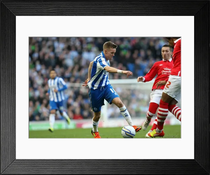 Framed Print : Brighton & Hove Albion vs. Nottingham Forest (2011-12) - Home Game Highlights: A Look Back at the 3-12-2011 Match Framed Print : Brighton & Hove Albion vs. Nottingham Forest (2011-12) - Home Game Highlights: A Look Back at the 3-12-2011 Match