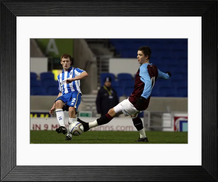 Framed Print : Brighton & Hove Albion vs. Aston Villa: 2011-12 FA Youth Cup Home Game Framed Print : Brighton & Hove Albion vs. Aston Villa: 2011-12 FA Youth Cup Home Game