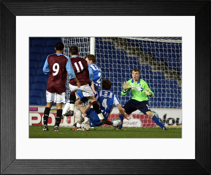 Framed Print : Brighton & Hove Albion vs. Aston Villa: 2011-12 FA Youth Cup Home Game Highlights Framed Print : Brighton & Hove Albion vs. Aston Villa: 2011-12 FA Youth Cup Home Game Highlights