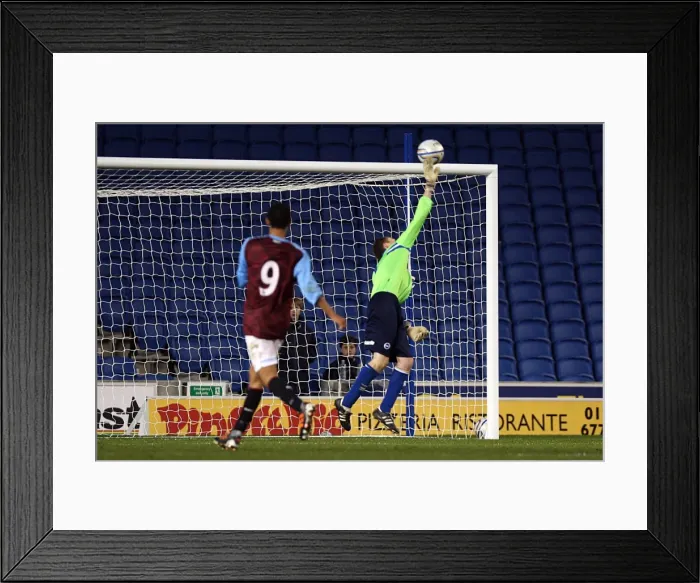 Framed Print : Brighton & Hove Albion vs. Aston Villa: 2011-12 FA Youth Cup Home Game Framed Print : Brighton & Hove Albion vs. Aston Villa: 2011-12 FA Youth Cup Home Game