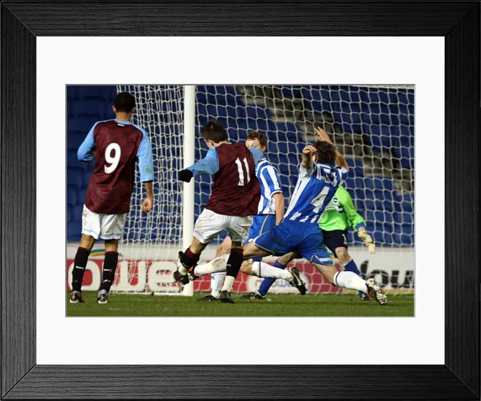 Framed Print : Brighton & Hove Albion vs. Aston Villa: 2011-12 FA Youth Cup Home Game Highlights Framed Print : Brighton & Hove Albion vs. Aston Villa: 2011-12 FA Youth Cup Home Game Highlights