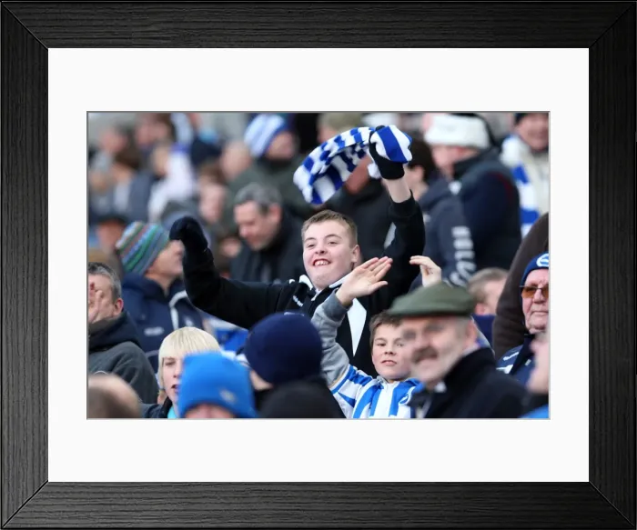 Framed Print : Brighton & Hove Albion FC: Electric Atmosphere at The Amex (2011-12) - Crowd Shots Framed Print : Brighton & Hove Albion FC: Electric Atmosphere at The Amex (2011-12) - Crowd Shots