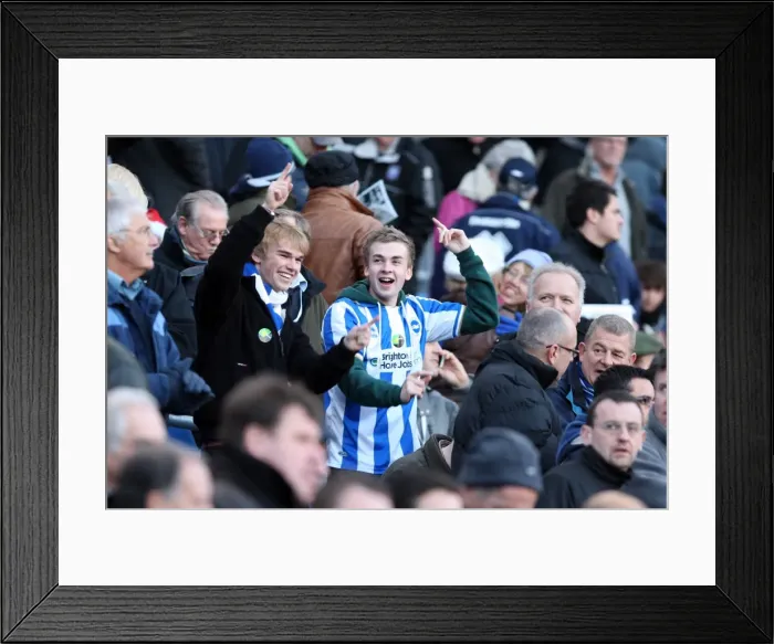 Framed Print : Brighton & Hove Albion FC: Electric Atmosphere at The Amex (2011-12) - Crowd Shots Framed Print : Brighton & Hove Albion FC: Electric Atmosphere at The Amex (2011-12) - Crowd Shots