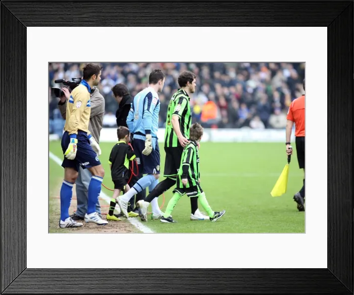 Framed Print : Brighton & Hove Albion vs Leeds United: 2011-12 Away Game Highlights
