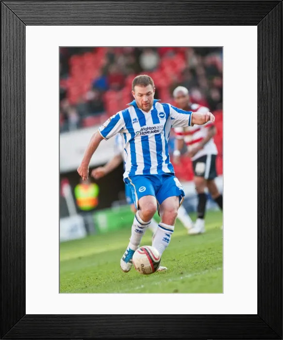 Framed Print : Brighton & Hove Albion 2011-12 Away: Doncaster Rovers (03-03-12) Framed Print : Brighton & Hove Albion 2011-12 Away: Doncaster Rovers (03-03-12)