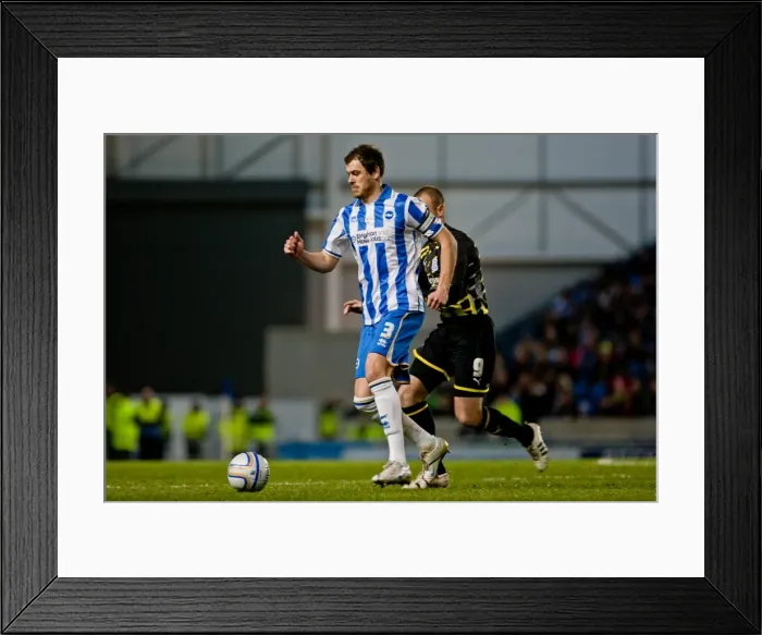 Framed Print : Gordon Greer in Action: Brighton & Hove Albion vs Cardiff City, March 2012
