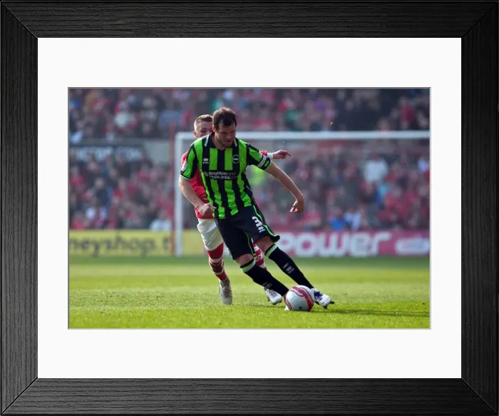 Framed Print : Gordon Greer of Brighton & Hove Albion in Action against Nottingham Forest, Championship Clash, March 24, 2012 Framed Print : Gordon Greer of Brighton & Hove Albion in Action against Nottingham Forest, Championship Clash, March 24, 2012