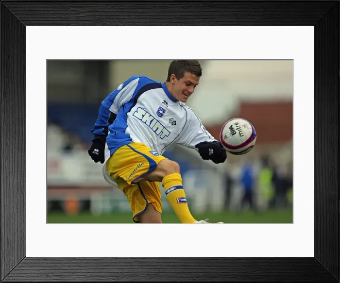 Framed Print : Hartlepool away match action 2007-08 Framed Print : Hartlepool away match action 2007-08