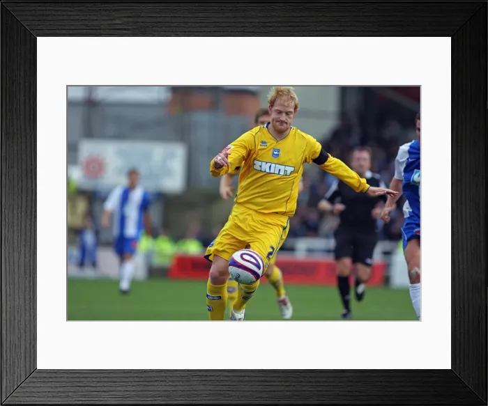 Framed Print : Intense Football Action: Brighton and Hove Albion vs Hartlepool Framed Print : Intense Football Action: Brighton and Hove Albion vs Hartlepool