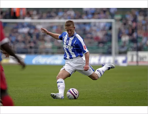 Intense Moments: Brighton & Hove Albion vs. Southend United (2007-08) - A Football Rivalry Unfolds