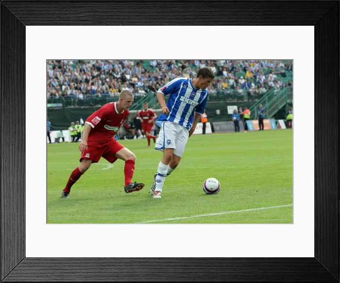 Framed Print : Intense Football Rivalry: Brighton & Hove Albion vs. Southend United (2007-08) Framed Print : Intense Football Rivalry: Brighton & Hove Albion vs. Southend United (2007-08)