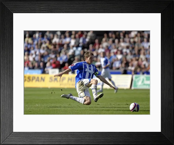 Framed Print : Brighton & Hove Albion vs Yeovil Town: Intense Action from the 2007-08 Home Match Framed Print : Brighton & Hove Albion vs Yeovil Town: Intense Action from the 2007-08 Home Match