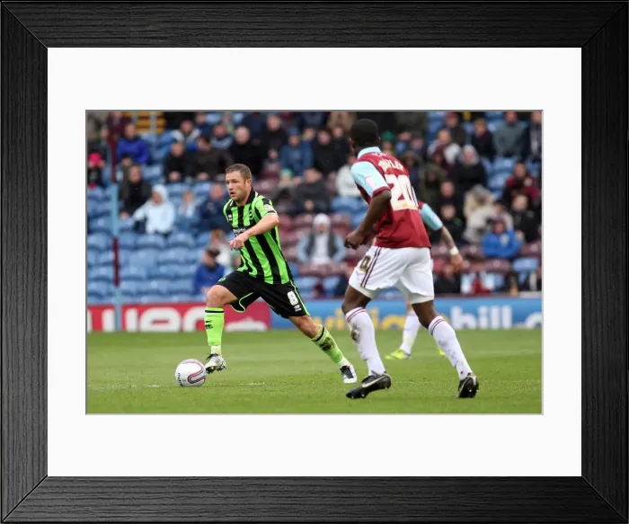 Framed Print : Alan Navarro: In Action Against Burnley - Npower Championship, April 6, 2012 Framed Print : Alan Navarro: In Action Against Burnley - Npower Championship, April 6, 2012