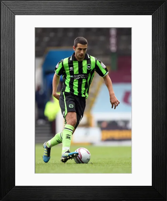 Framed Print : Gary Dicker: In Action at Burnley's Turf Moor in Championship Clash (April 6, 2012) Framed Print : Gary Dicker: In Action at Burnley's Turf Moor in Championship Clash (April 6, 2012)