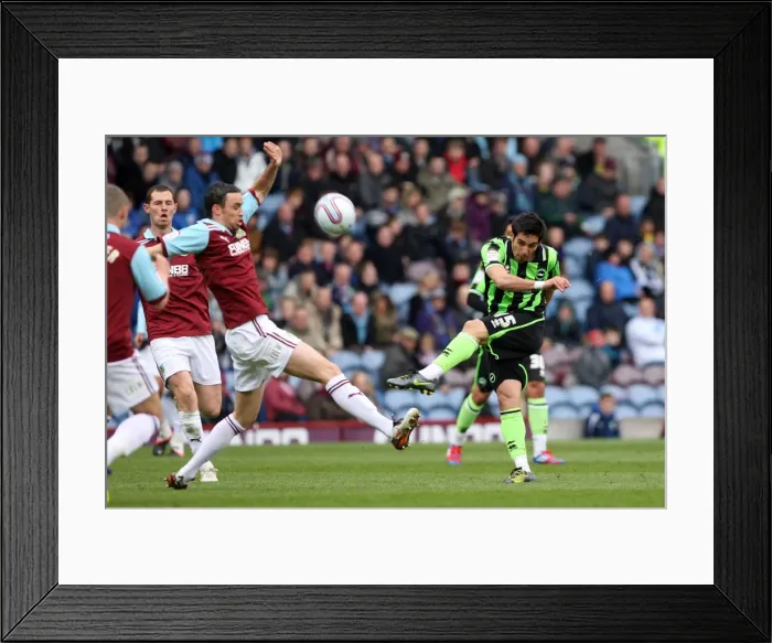 Framed Print : Vicente Rodriguez Shoots for Brighton & Hove Albion against Burnley, April 2012 Framed Print : Vicente Rodriguez Shoots for Brighton & Hove Albion against Burnley, April 2012