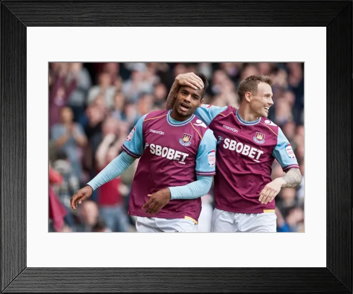 Framed Print : Ricardo Vaz Te Scores the Decisive Goal: West Ham United Leads 2-0 Against Brighton & Hove Albion, Npower Championship, April 14, 2012